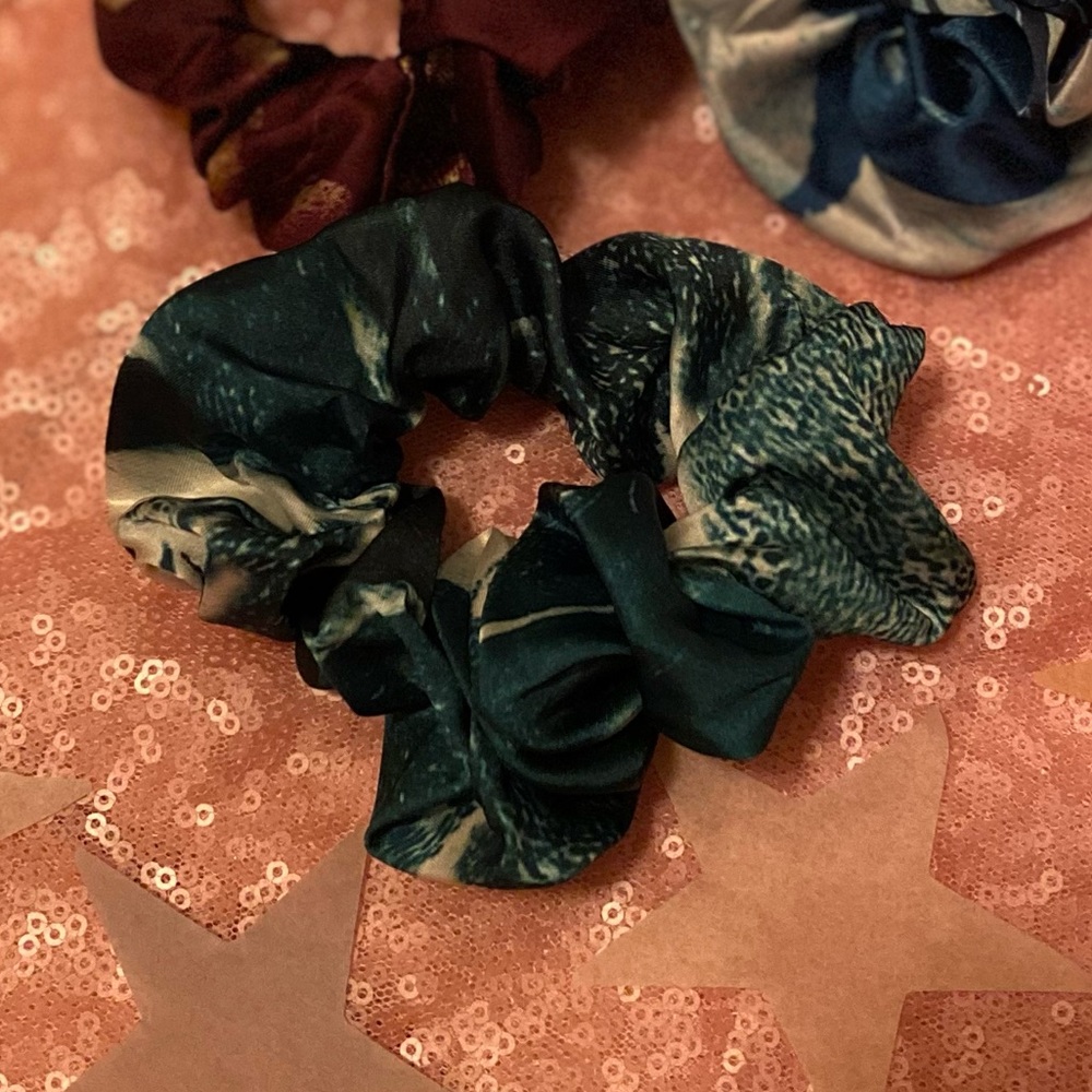 bundle of taylor swift scrunchies hair ties set 8 - Picture 14 of 16